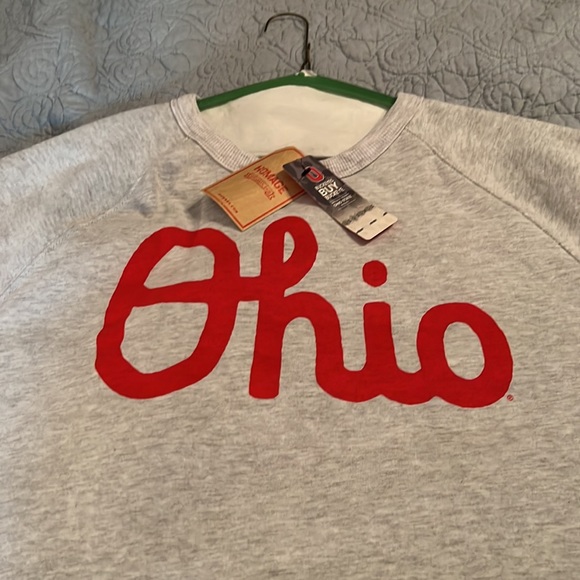 Buckets gray-sweatshirt with Ohio in bright redBrand New ! - Picture 3 of 4